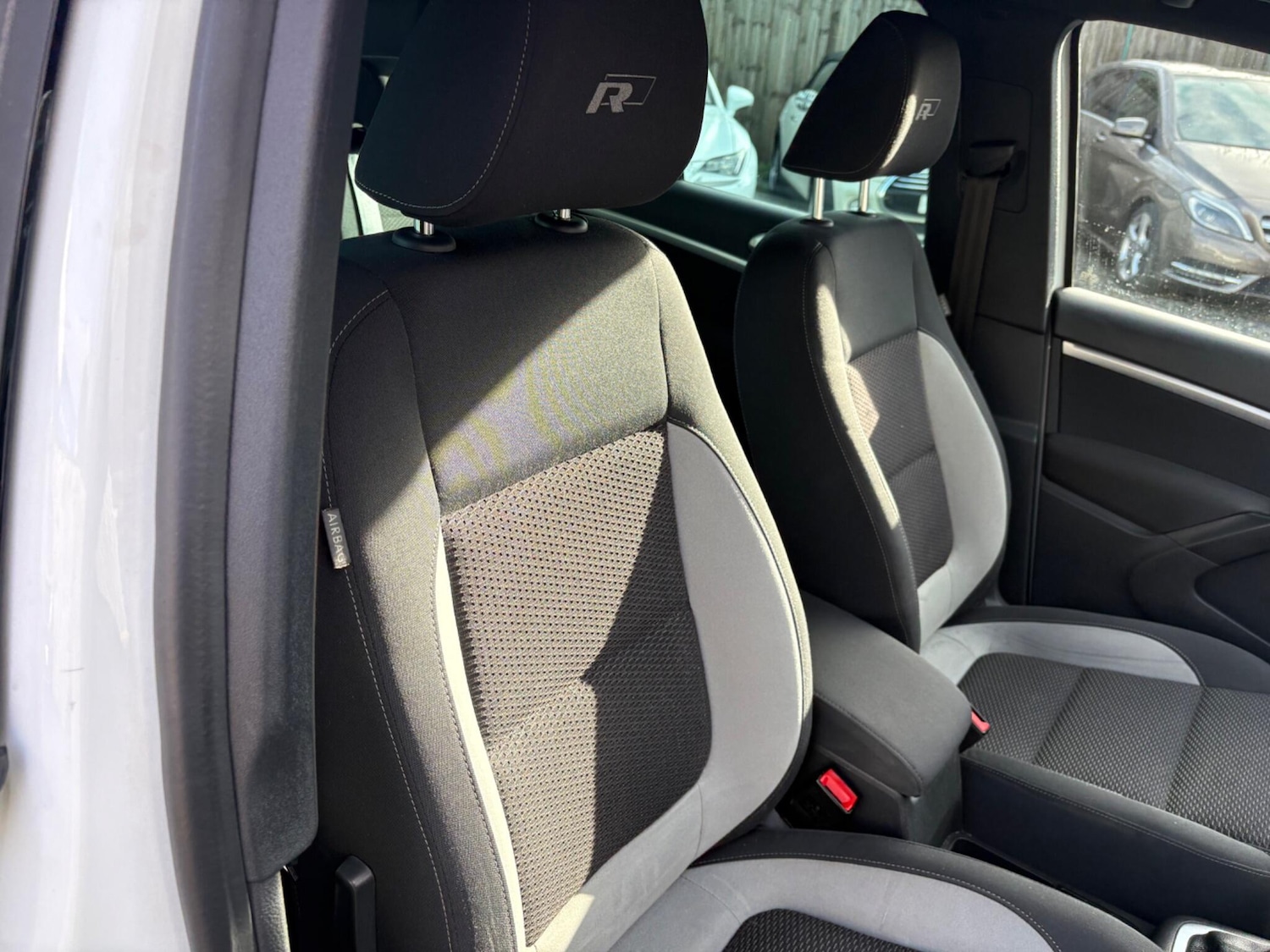 Used Volkswagen Tiguan 2015 for sale - 77040805: Photo 25