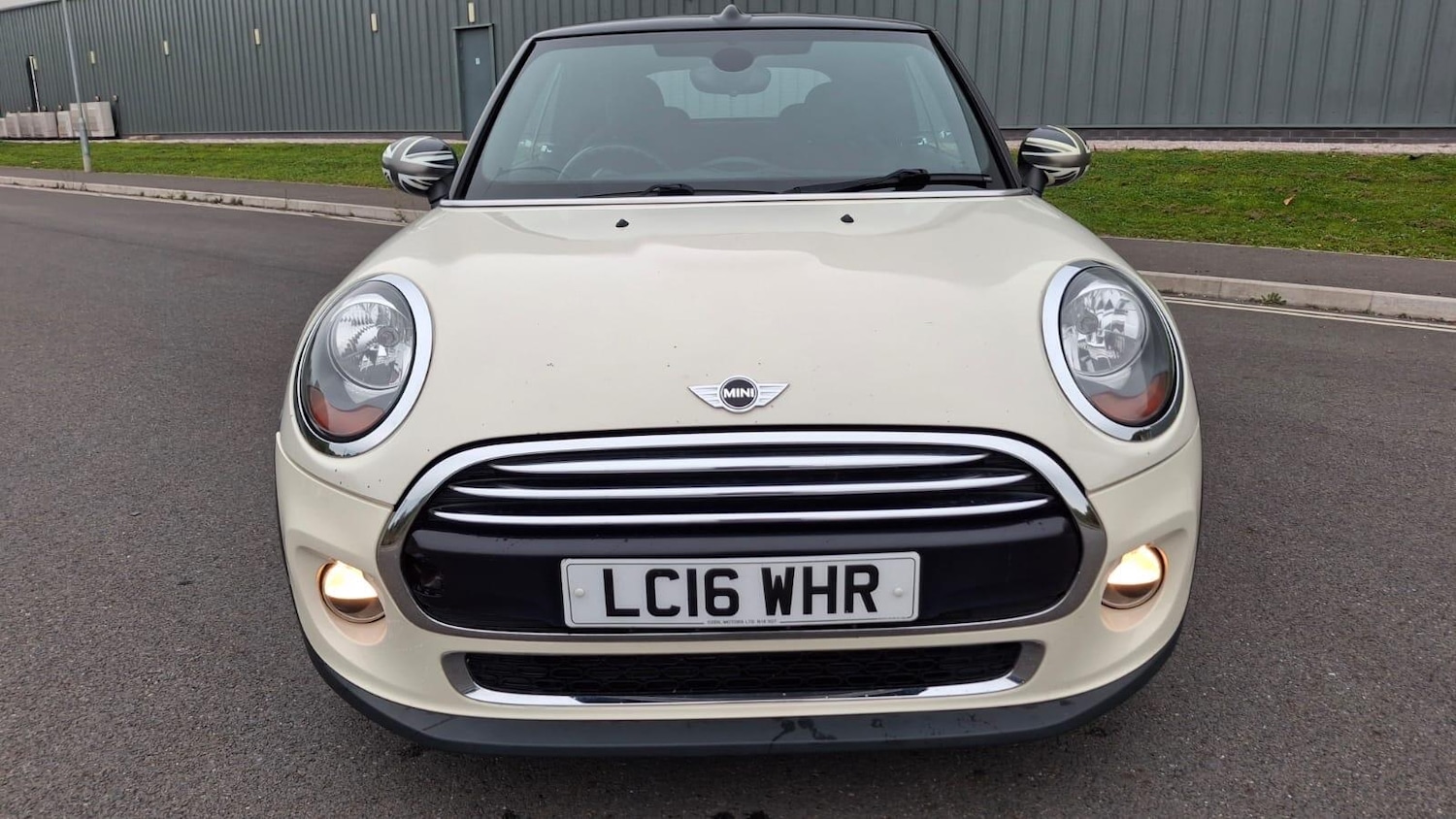 Used MINI Convertible 2016 for sale - 77330355: Photo 8