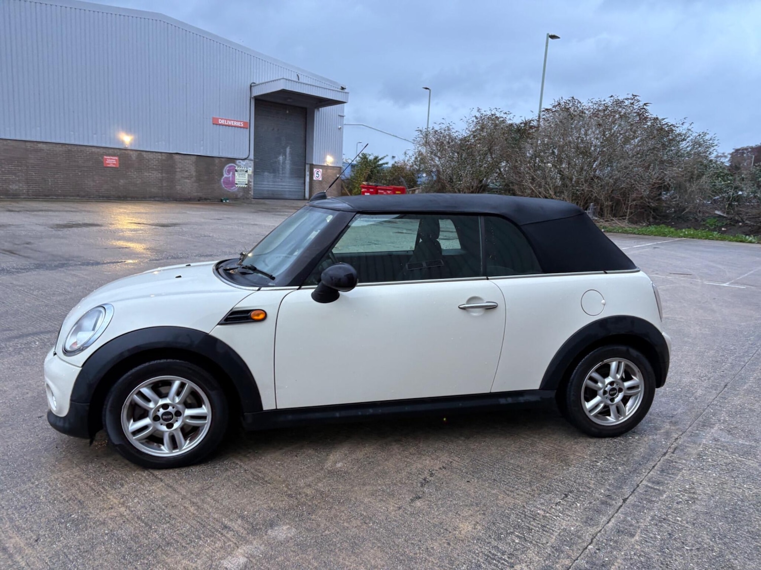 Used MINI Convertible 2012 for sale - 77291105: Photo 31