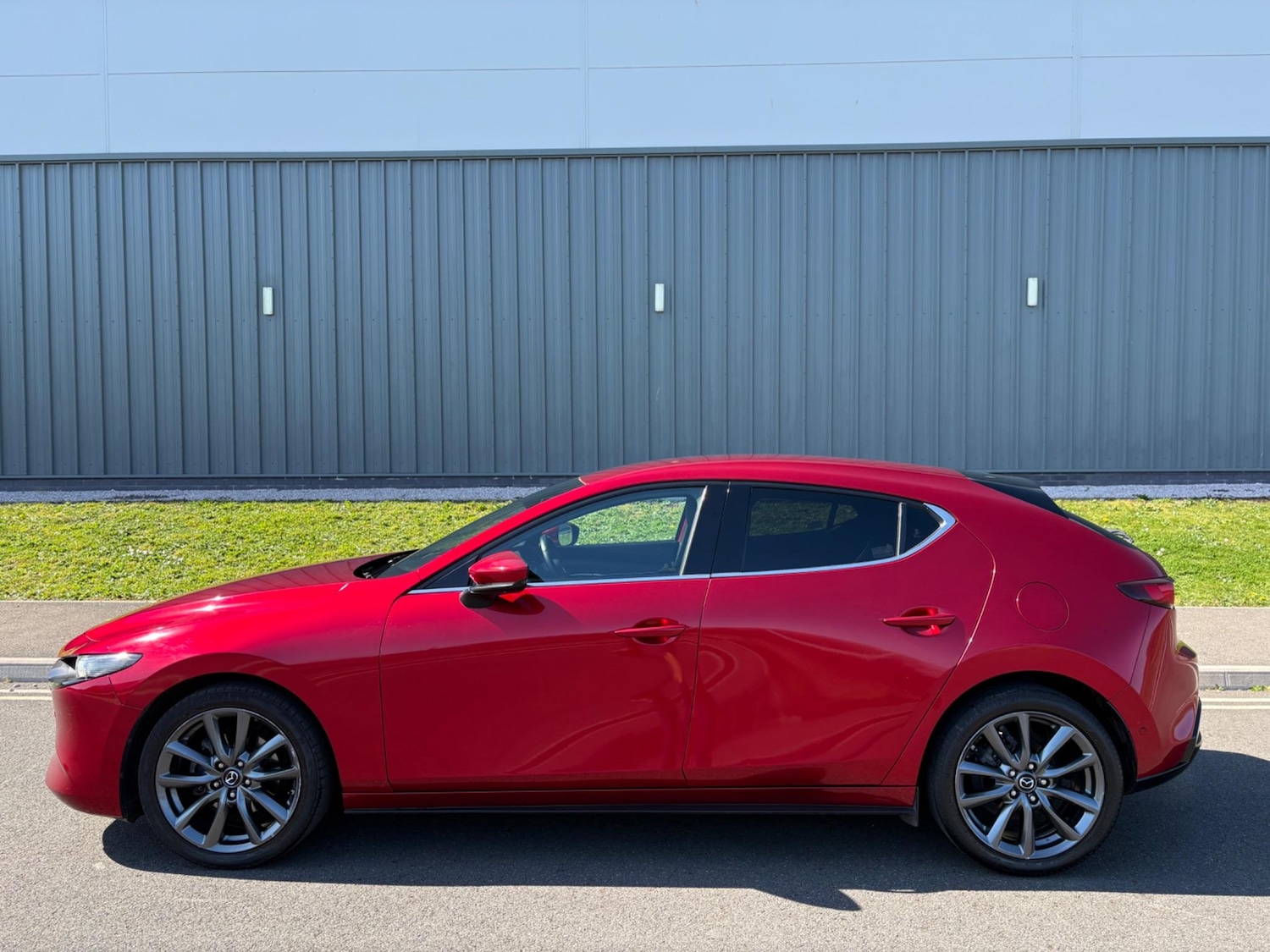 Used Mazda Mazda3 2020 for sale - 77454686: Photo 2