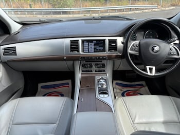 Used Jaguar XF 2014 for sale - 79464950: Photo