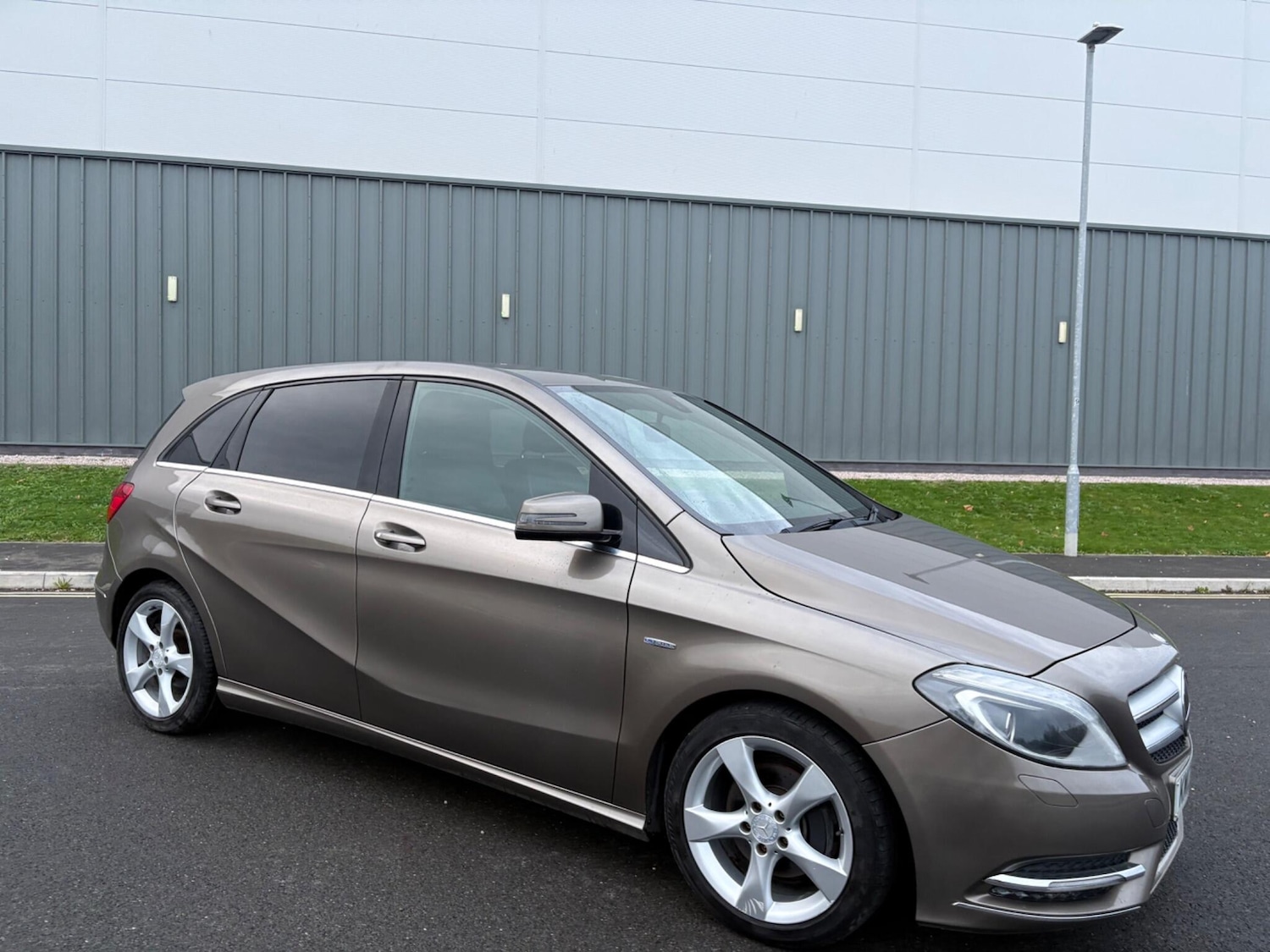 Used Mercedes-Benz B Class 2012 for sale - 76866297: Photo 10