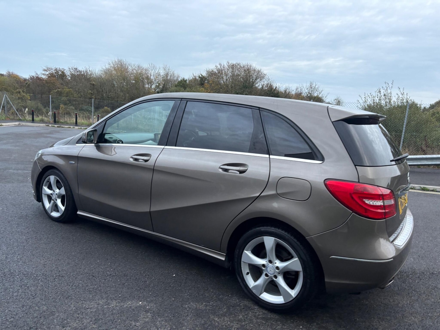 Used Mercedes-Benz B Class 2012 for sale - 76866297: Photo 15