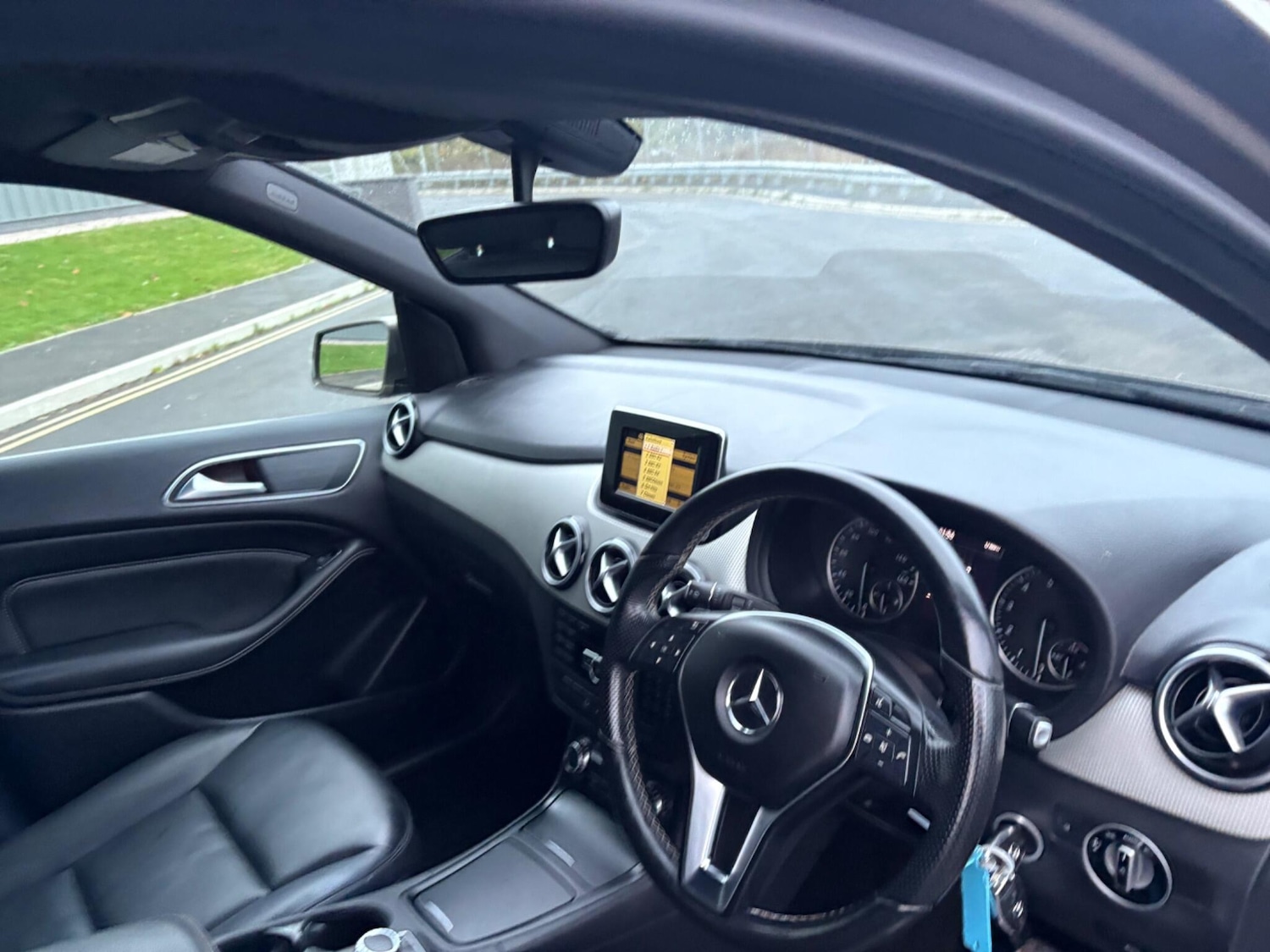 Used Mercedes-Benz B Class 2012 for sale - 76866297: Photo 22