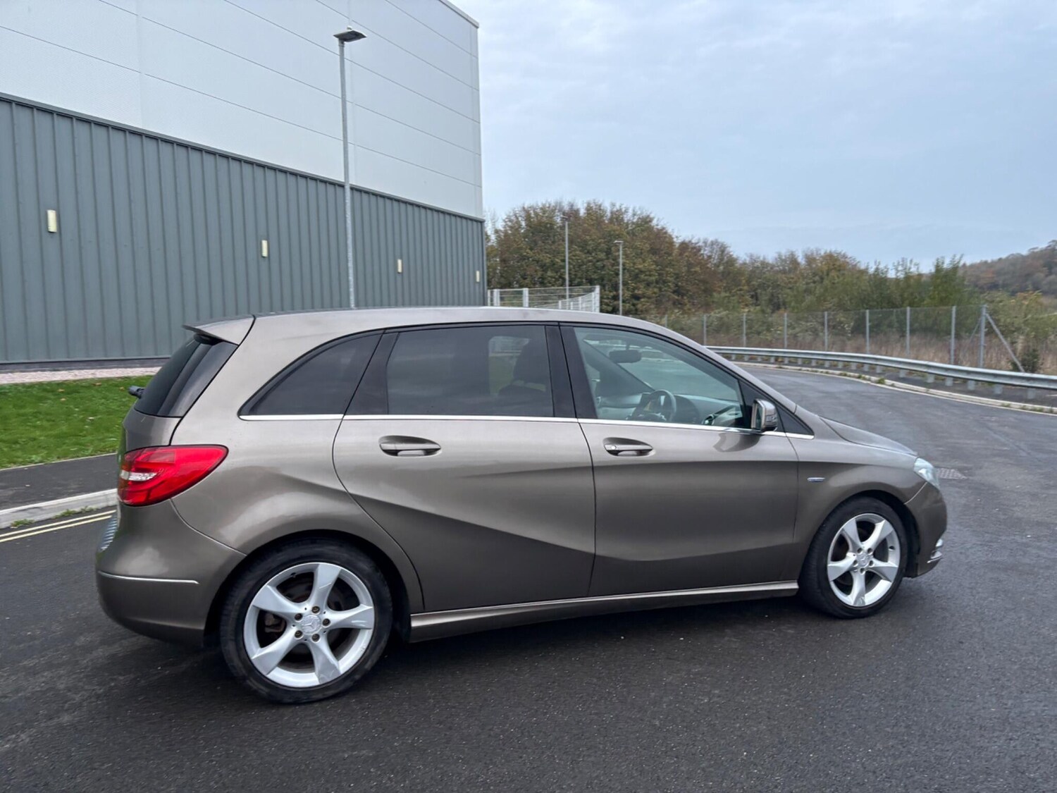 Used Mercedes-Benz B Class 2012 for sale - 76866297: Photo 35