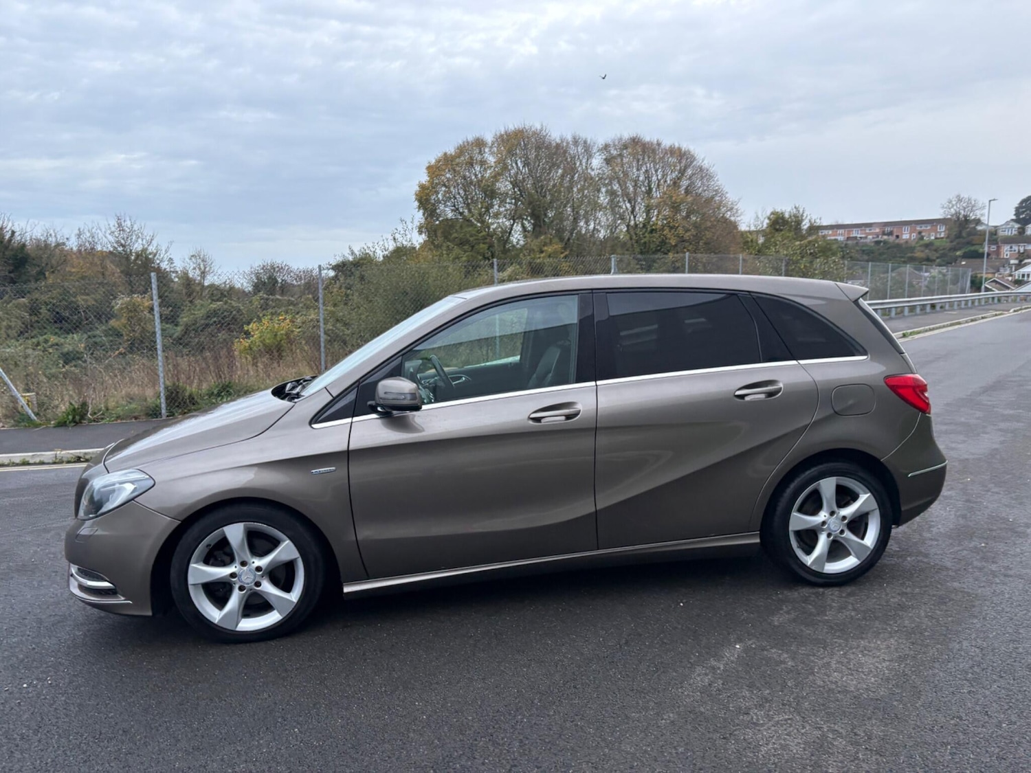 Used Mercedes-Benz B Class 2012 for sale - 76866297: Photo 41
