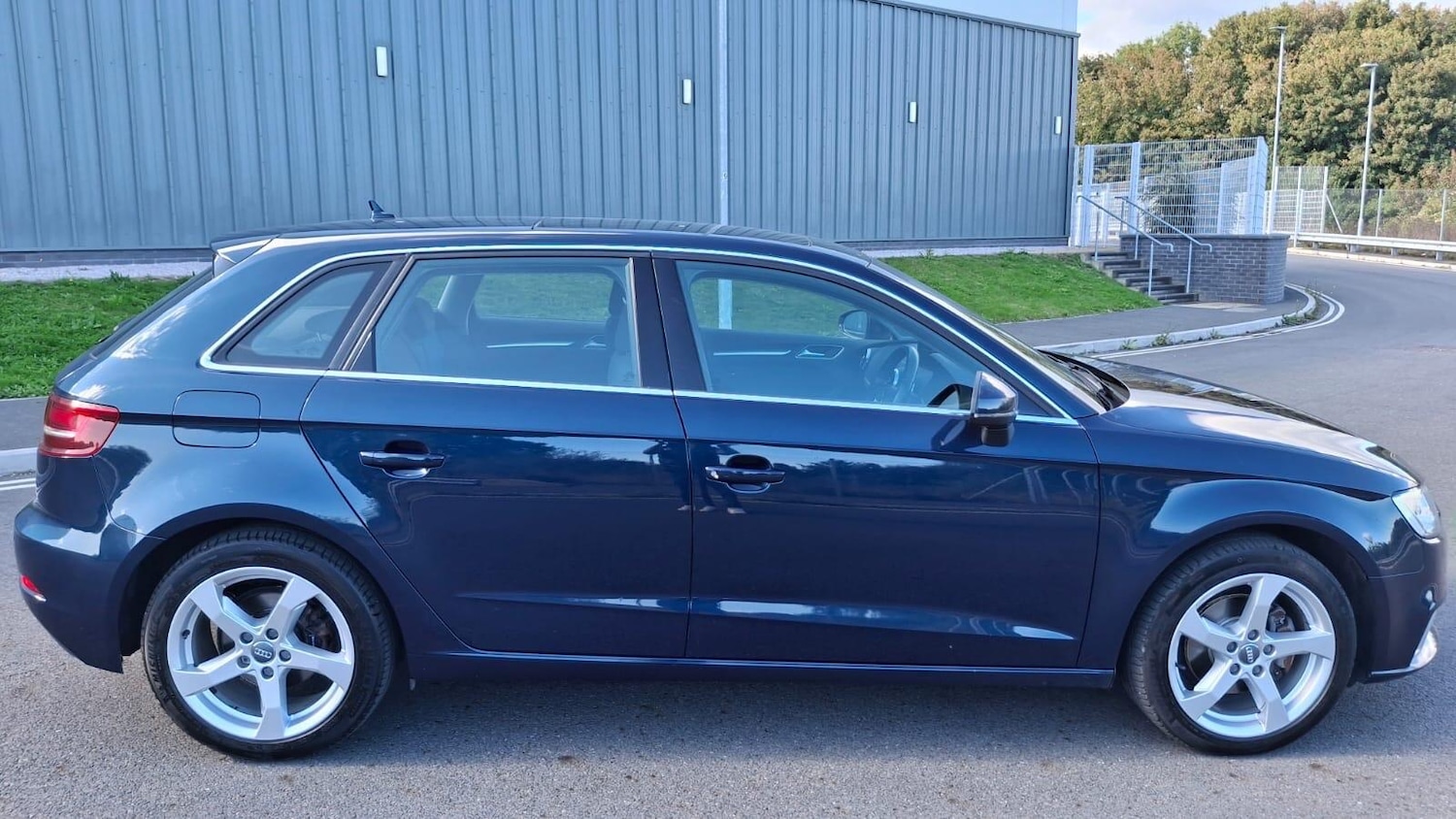 Used Audi A3 2017 for sale - 76865945: Photo 11