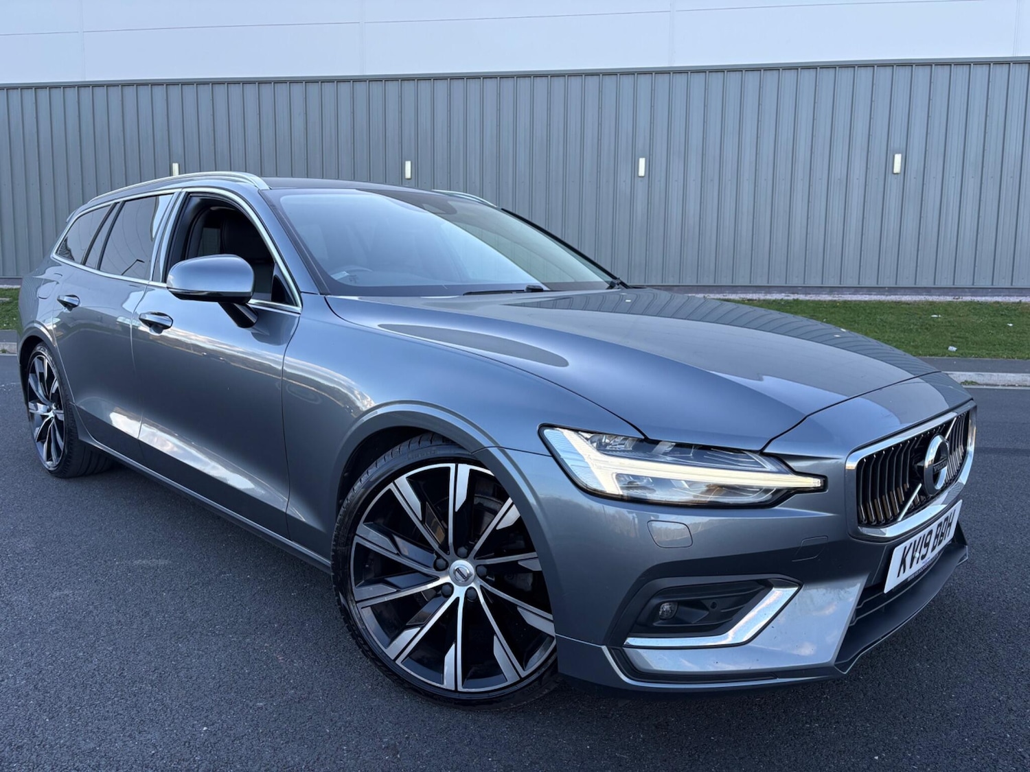 Used Volvo V60 2019 for sale - 78086117: Photo 10