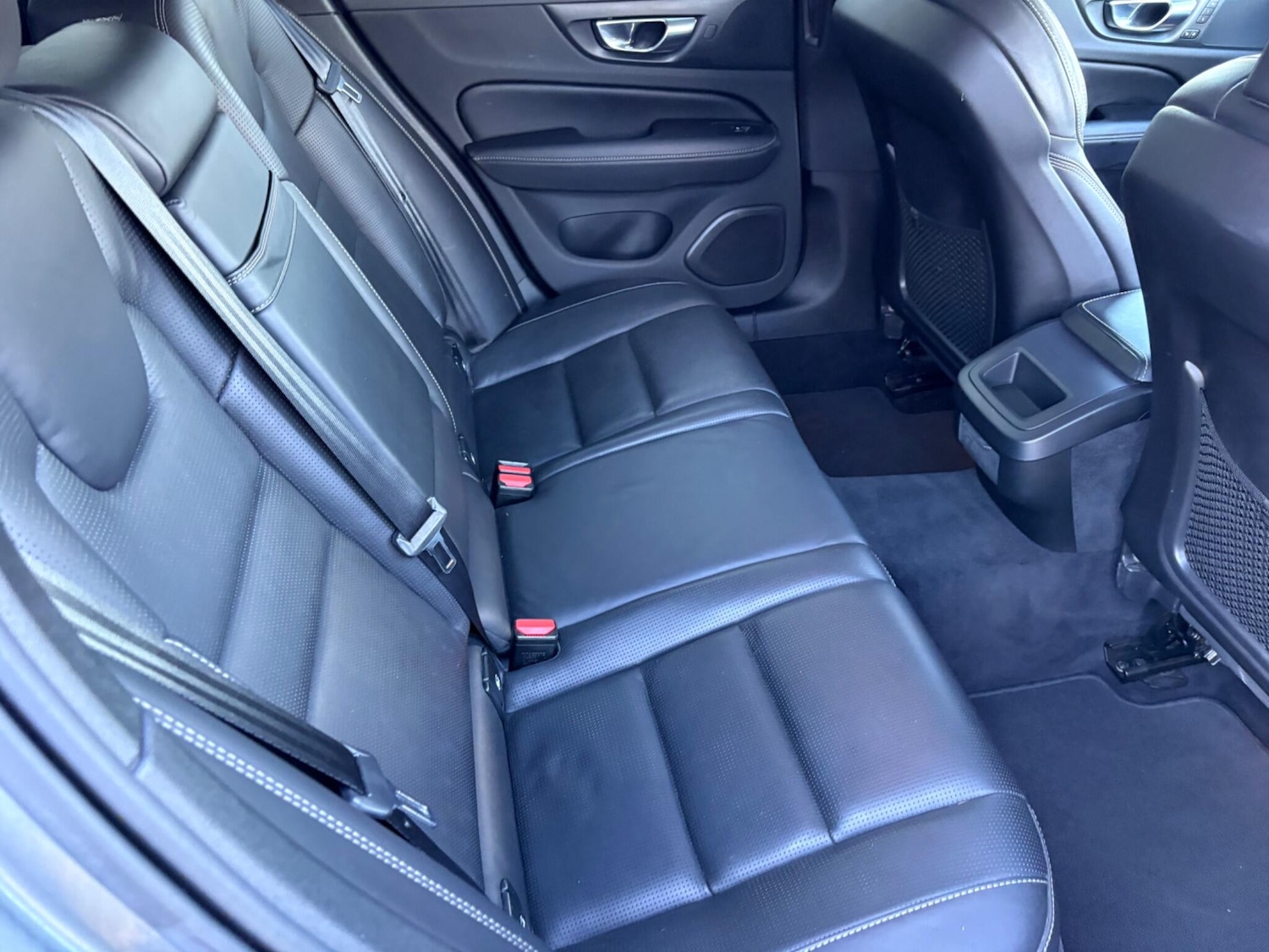 Used Volvo V60 2019 for sale - 78086117: Photo 12