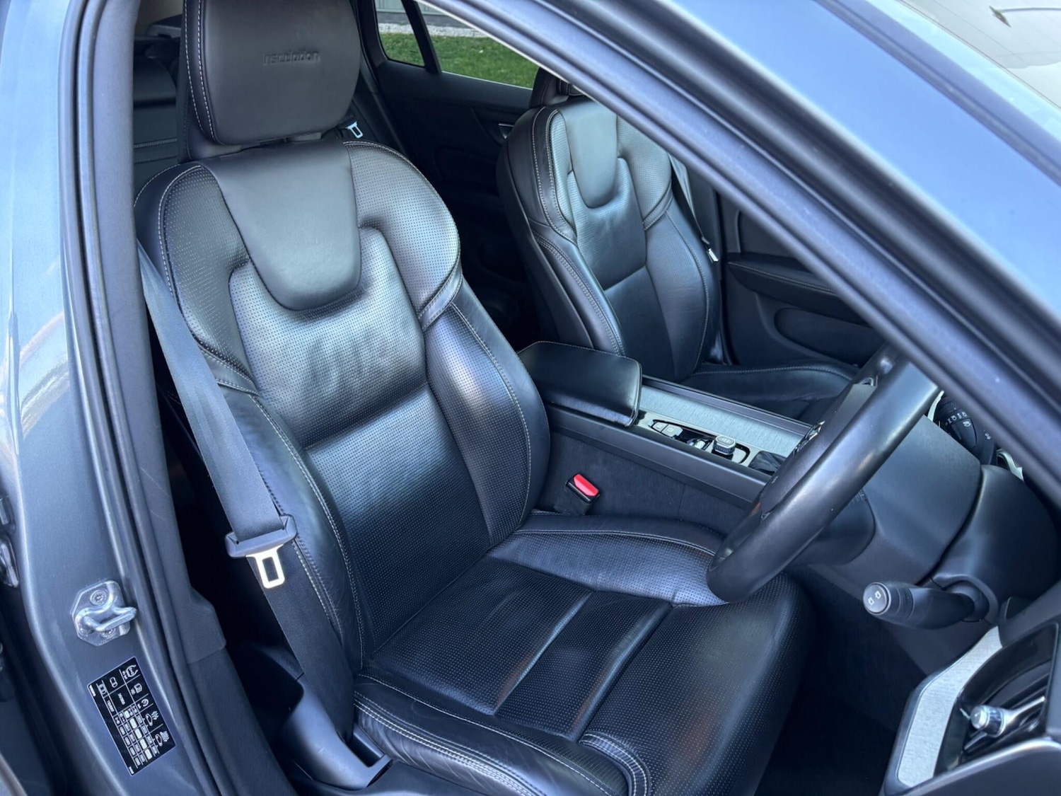 Used Volvo V60 2019 for sale - 78086117: Photo 3