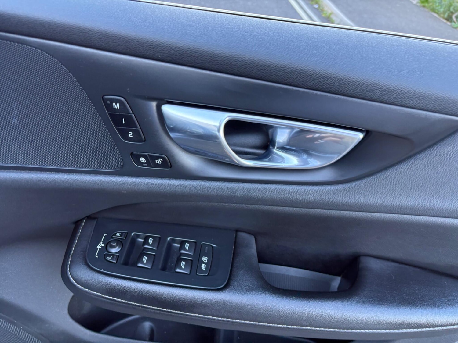 Used Volvo V60 2019 for sale - 78086117: Photo 30