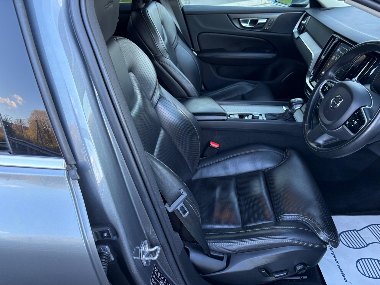 Used Volvo V60 2019 for sale - 78086117: Photo 33