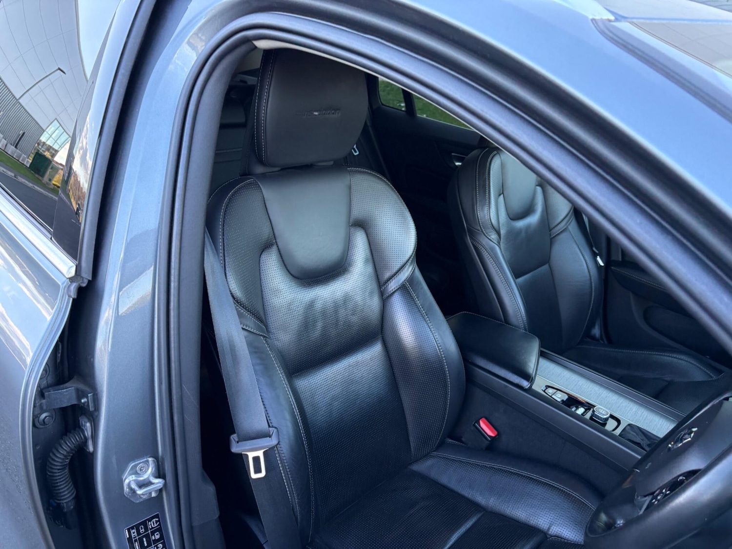 Used Volvo V60 2019 for sale - 78086117: Photo 34