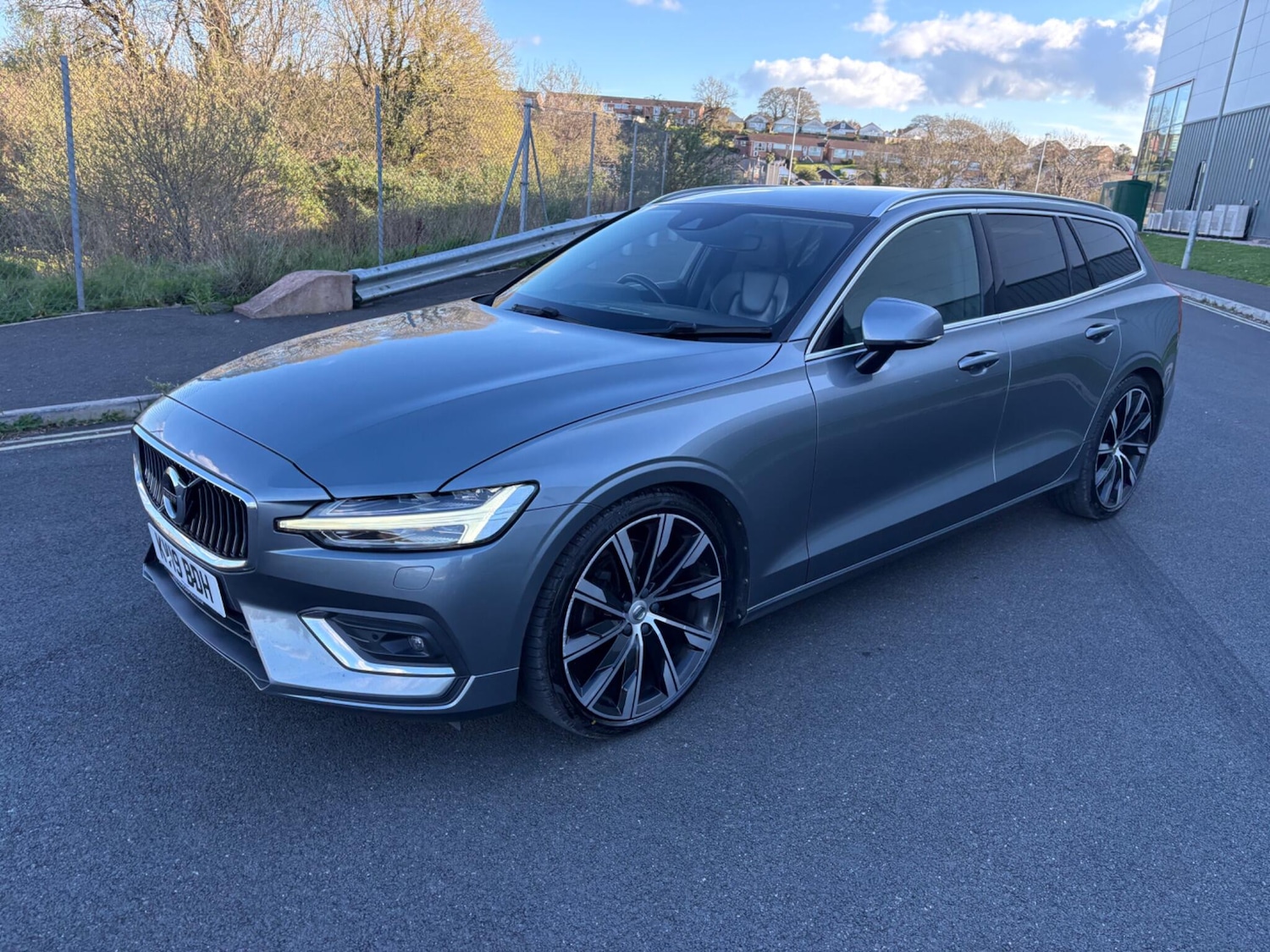 Used Volvo V60 2019 for sale - 78086117: Photo 41