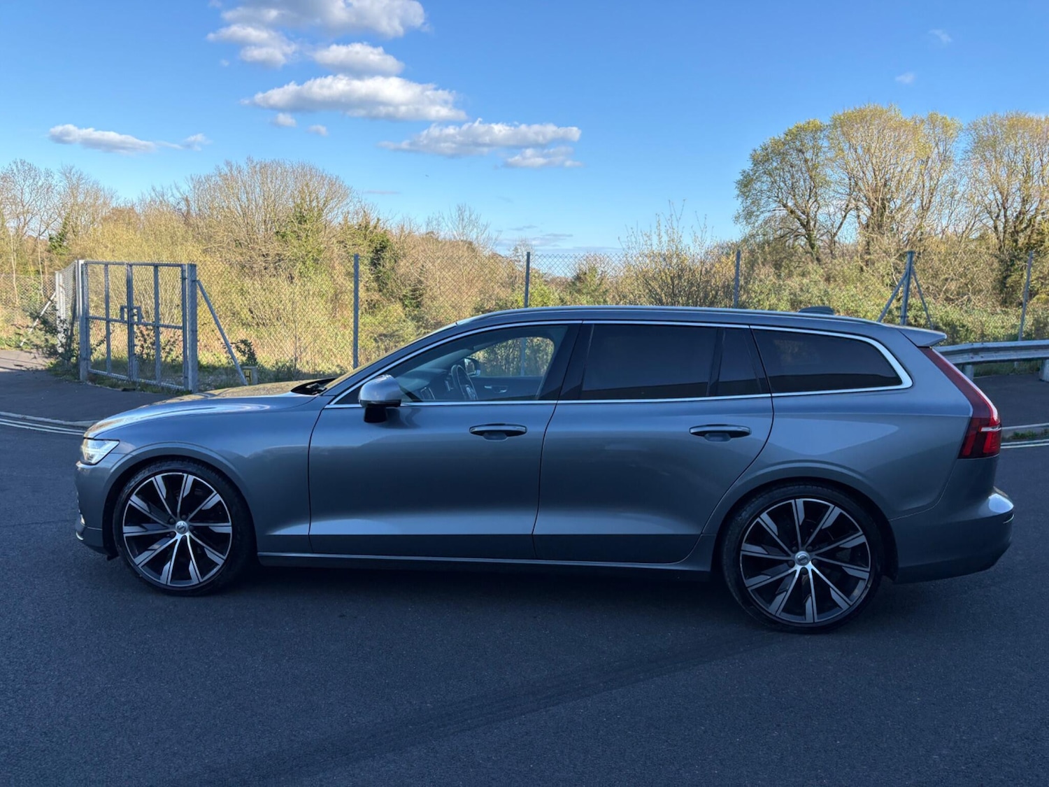 Used Volvo V60 2019 for sale - 78086117: Photo 48