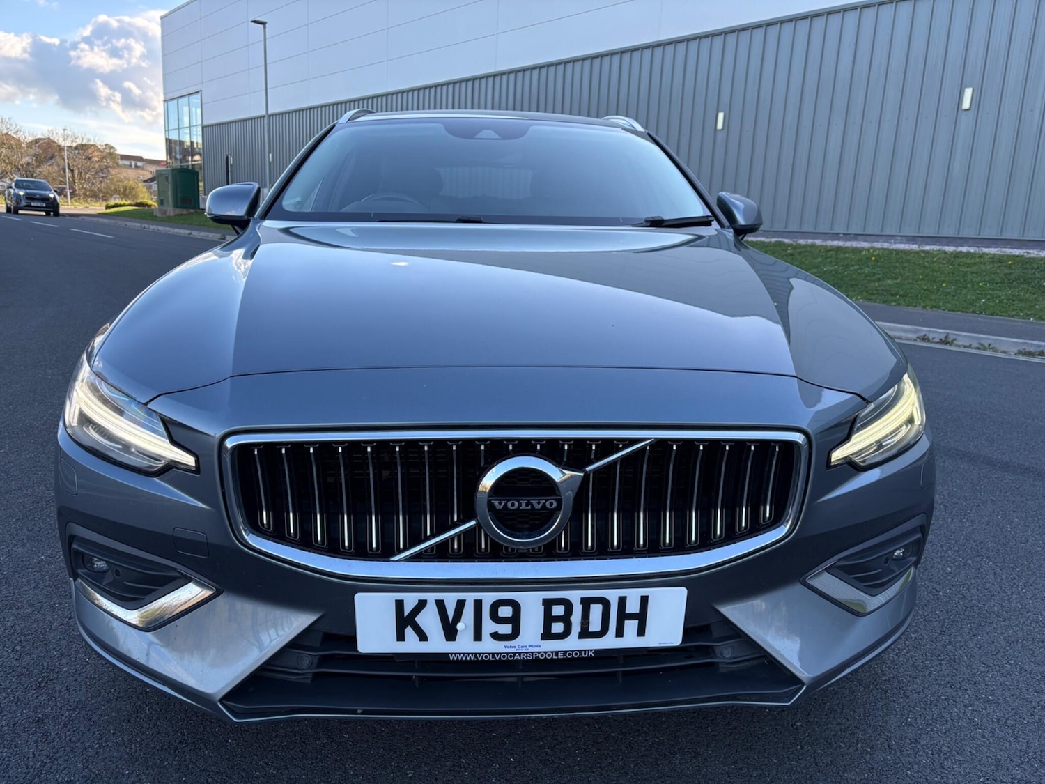 Used Volvo V60 2019 for sale - 78086117: Photo 5