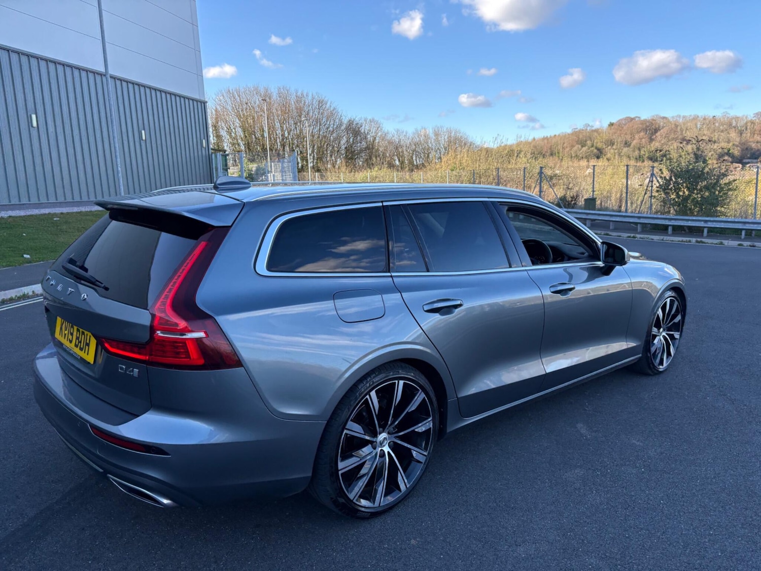Used Volvo V60 2019 for sale - 78086117: Photo 69