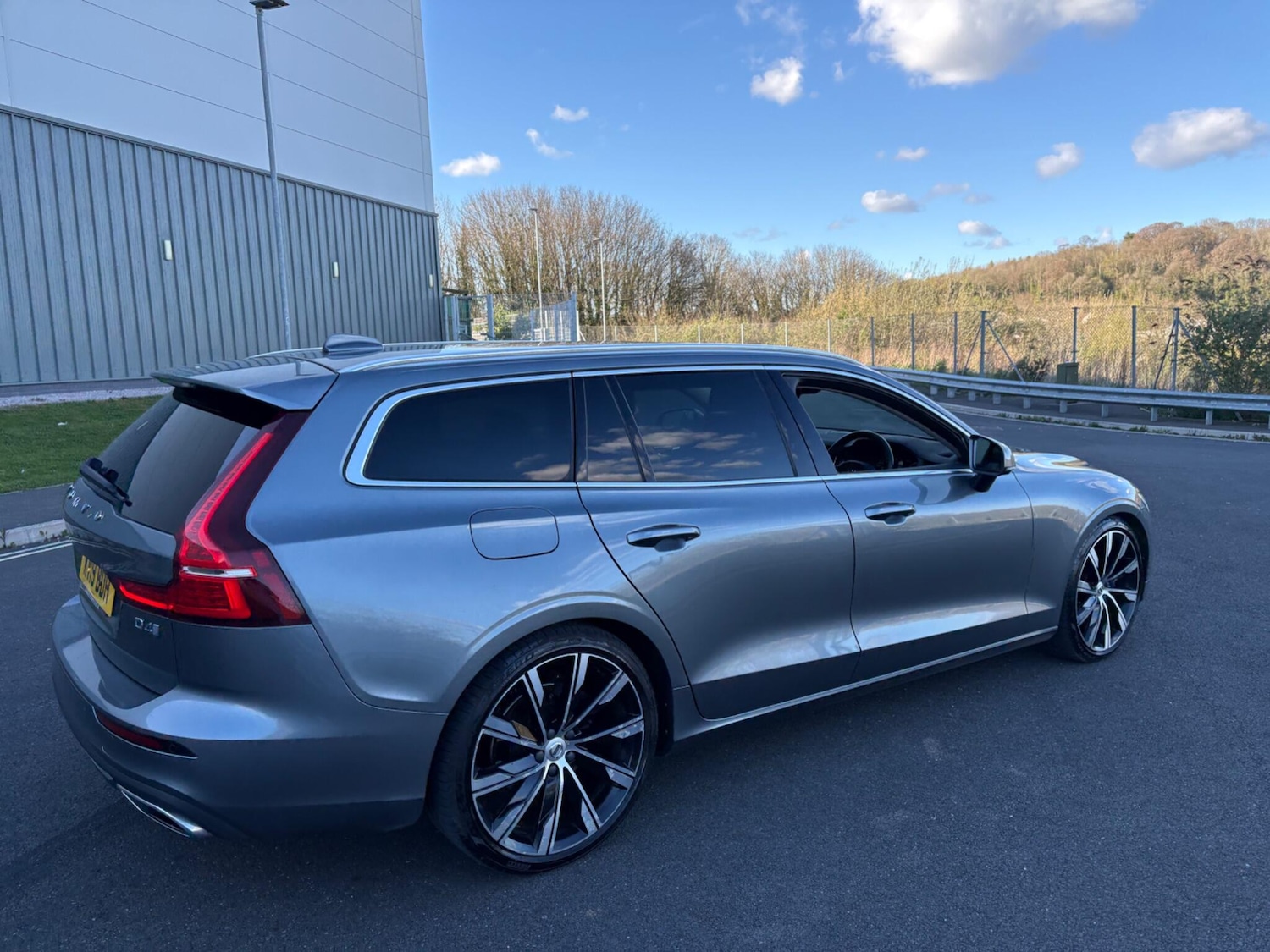 Used Volvo V60 2019 for sale - 78086117: Photo 70