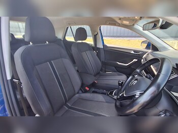 Used Volkswagen T-Roc 2018 for sale - 77290696: Photo