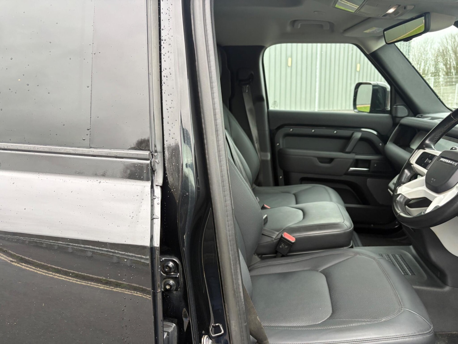 Used Land Rover Defender 2022 for sale - 77267911: Photo 16