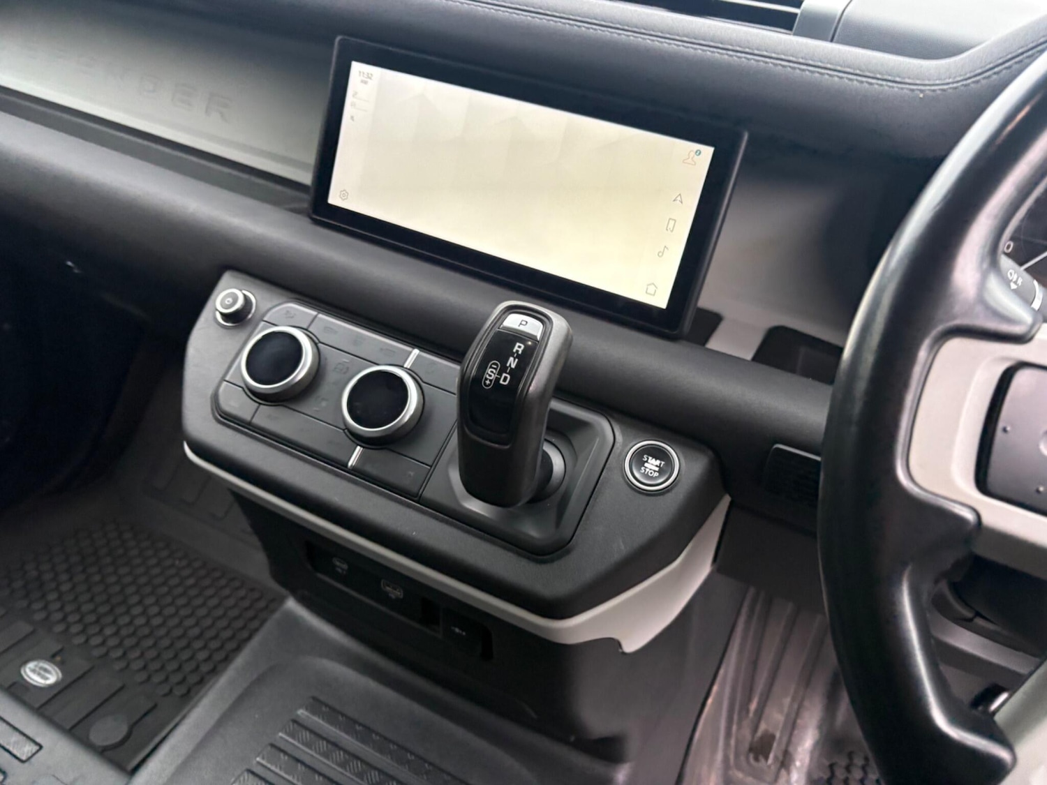 Used Land Rover Defender 2022 for sale - 77267911: Photo 21