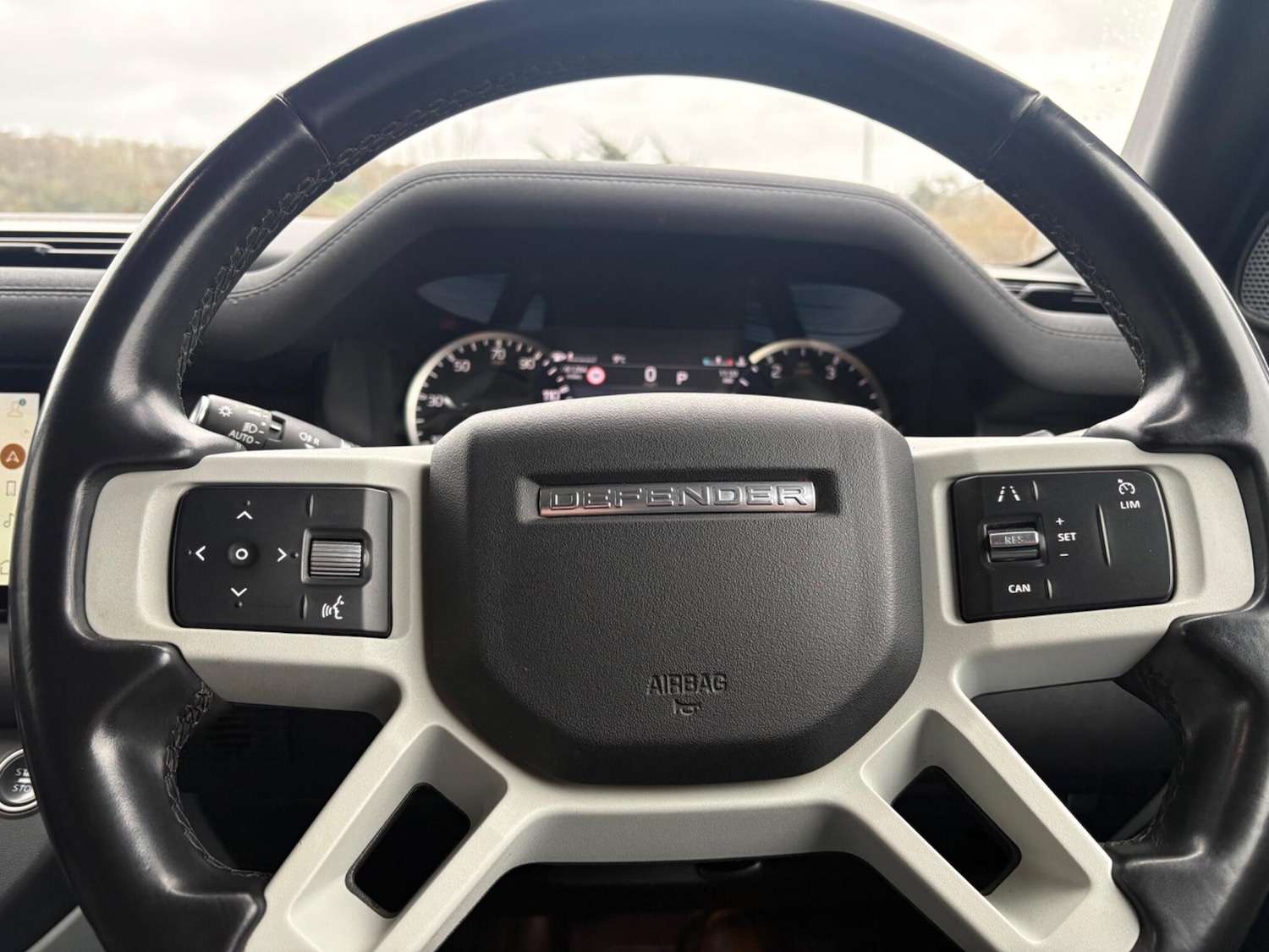 Used Land Rover Defender 2022 for sale - 77267911: Photo 26