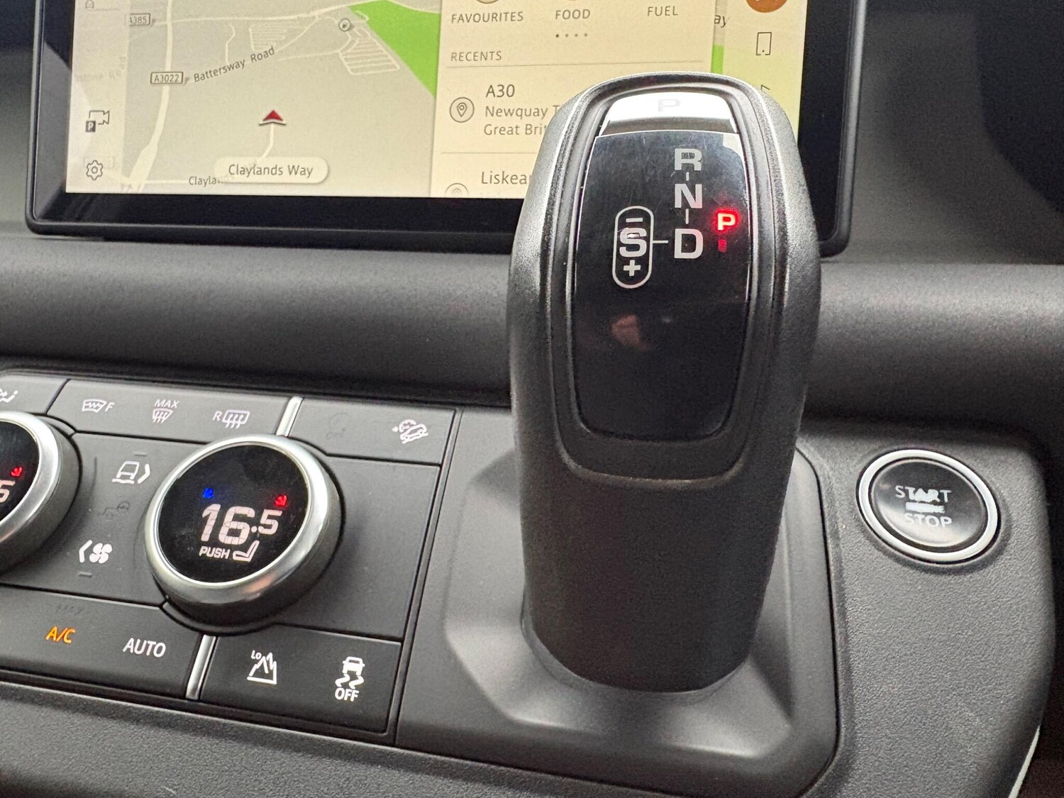 Used Land Rover Defender 2022 for sale - 77267911: Photo 28