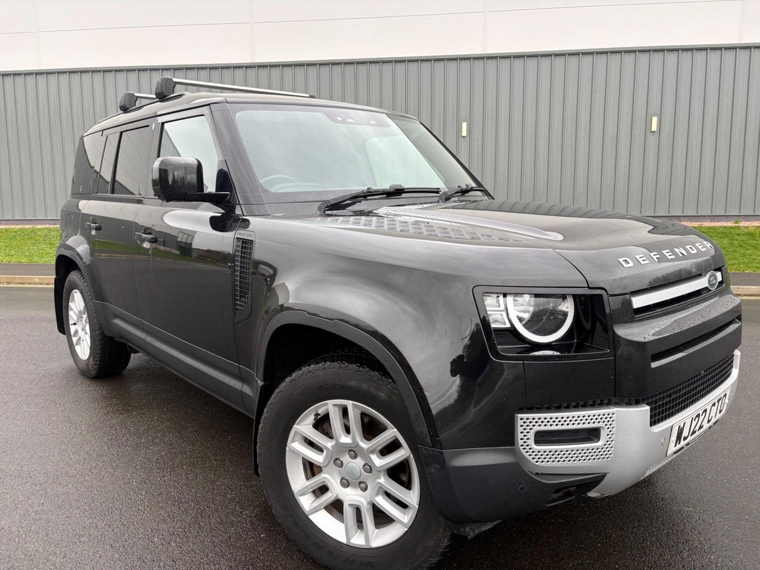 Used Land Rover Defender 2022 for sale - 77267911: Photo 29