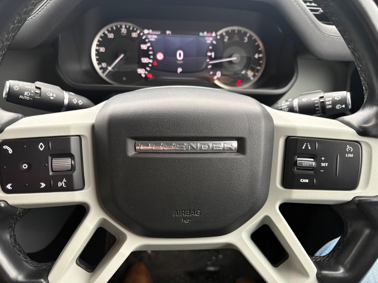 Used Land Rover Defender 2022 for sale - 77267911: Photo 3