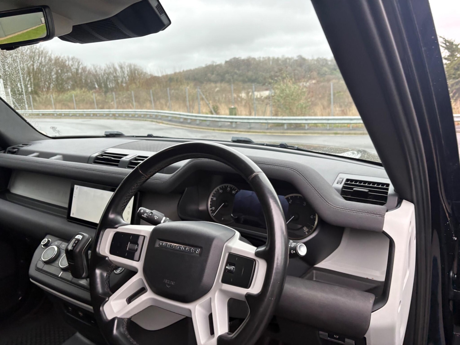 Used Land Rover Defender 2022 for sale - 77267911: Photo 5