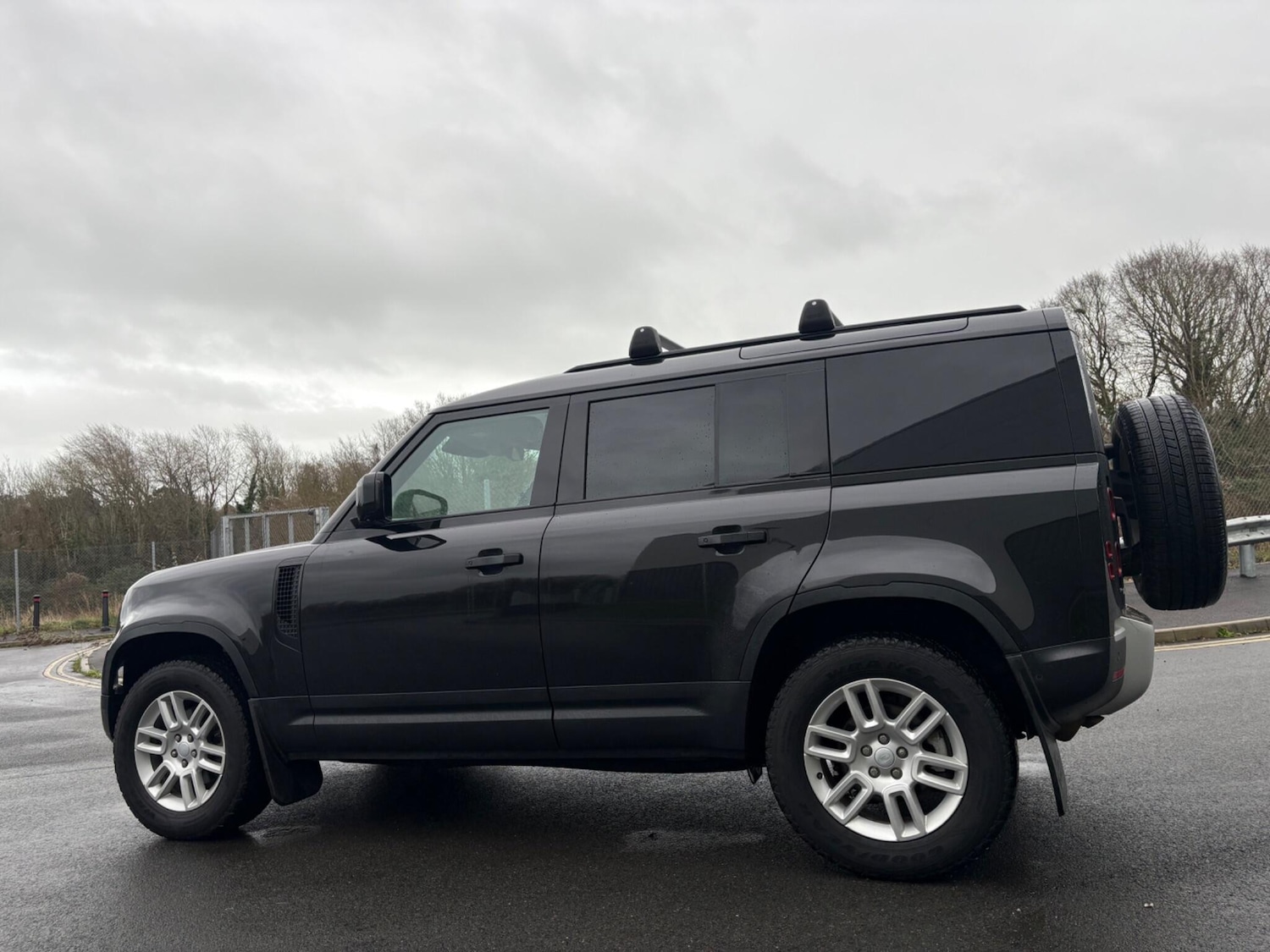 Used Land Rover Defender 2022 for sale - 77267911: Photo 8