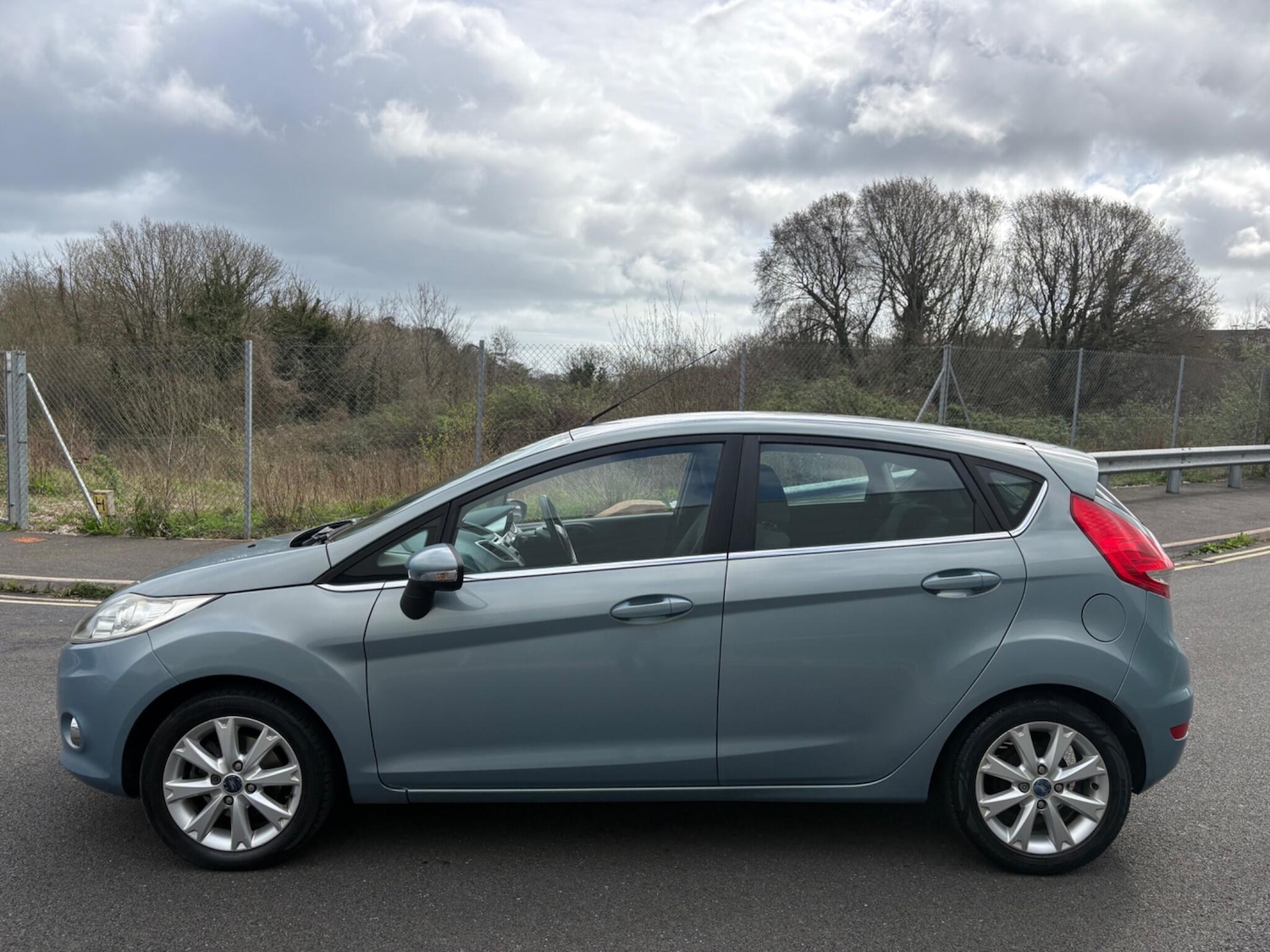 Used Ford Fiesta 2009 for sale - 77909081: Photo 5