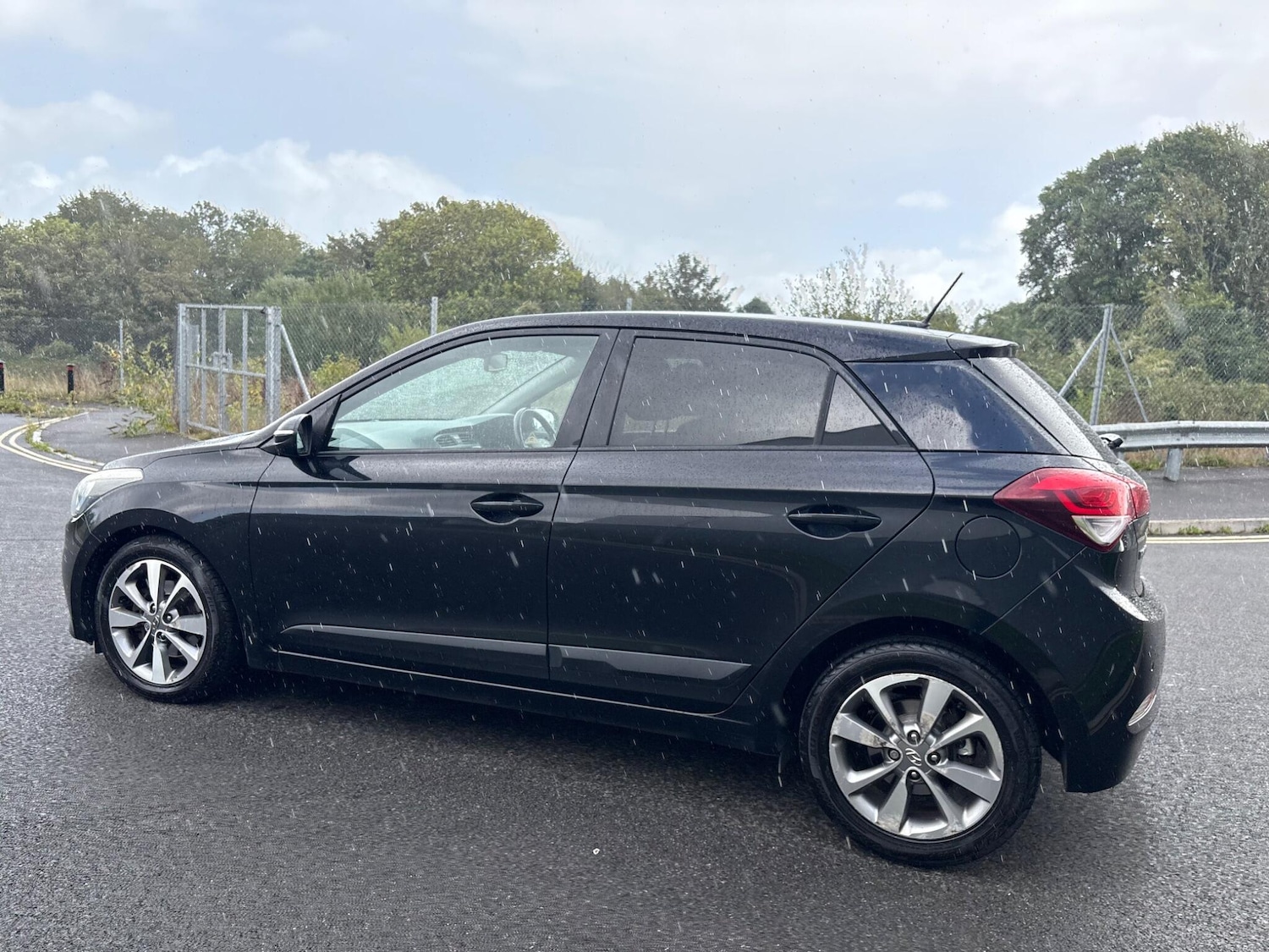 Used Hyundai i20 2016 for sale - 76865561: Photo 34