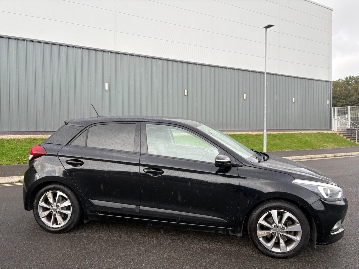 Used Hyundai i20 2016 for sale - 76865561: Photo 61