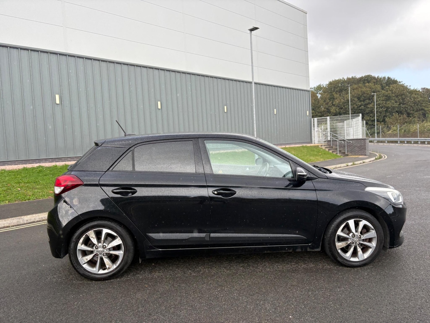 Used Hyundai i20 2016 for sale - 76865561: Photo 7