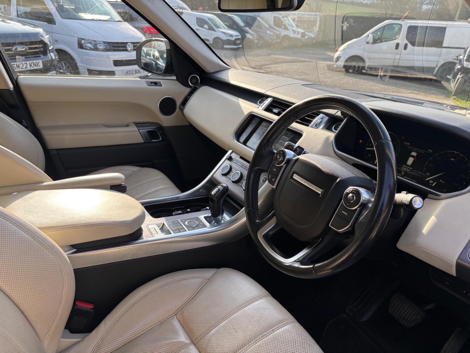 Used Land Rover Range Rover Sport 2015 for sale - 77330927: Photo 6