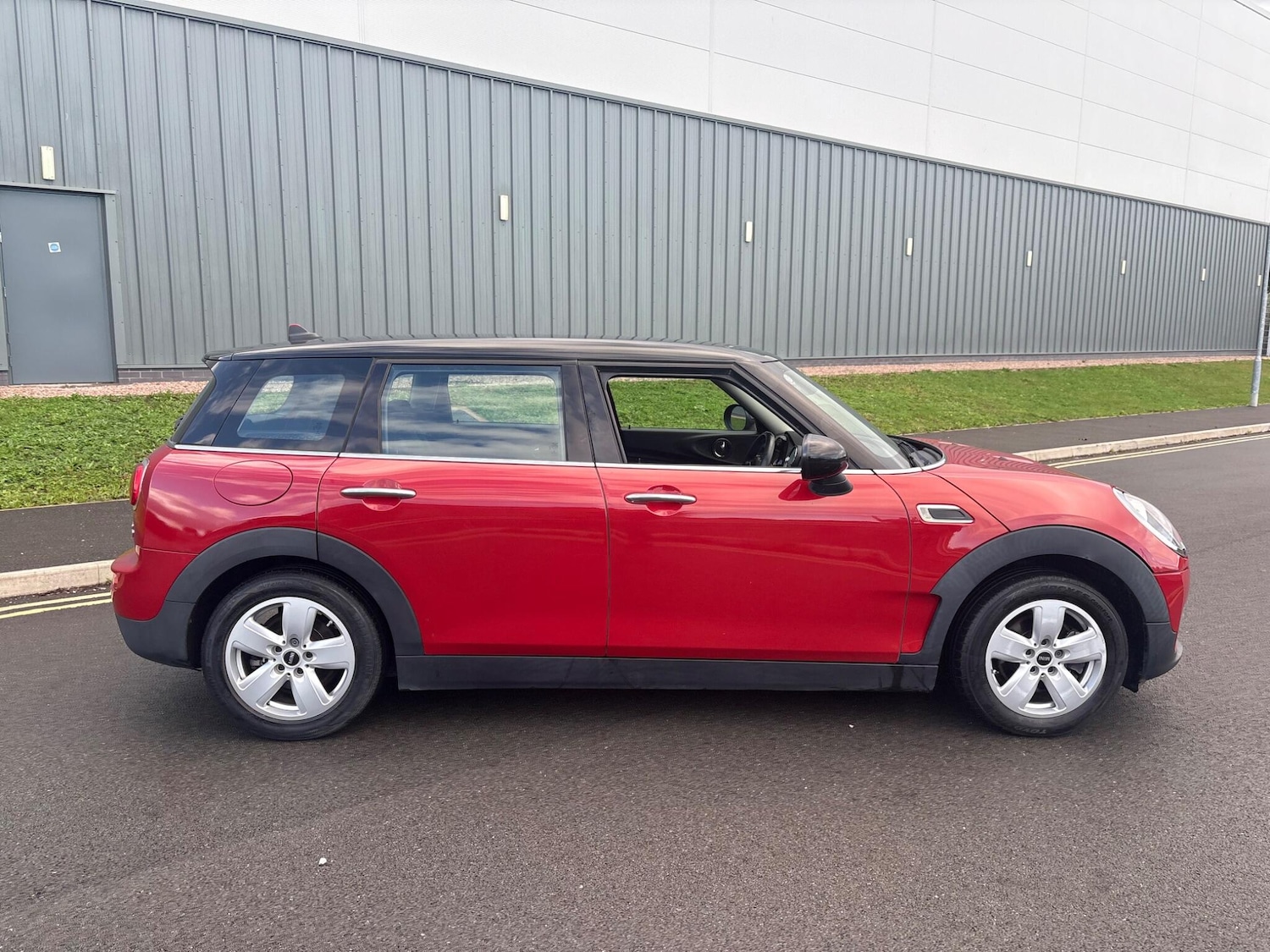 Used MINI Clubman 2016 for sale - 76865600: Photo 12