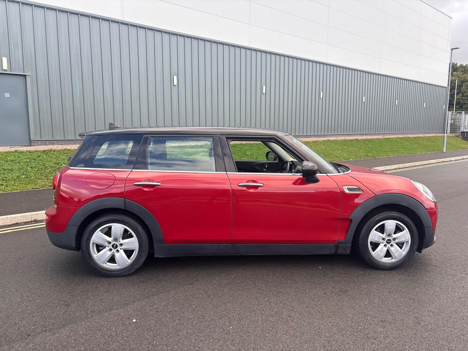 Used MINI Clubman 2016 for sale - 76865600: Photo 89