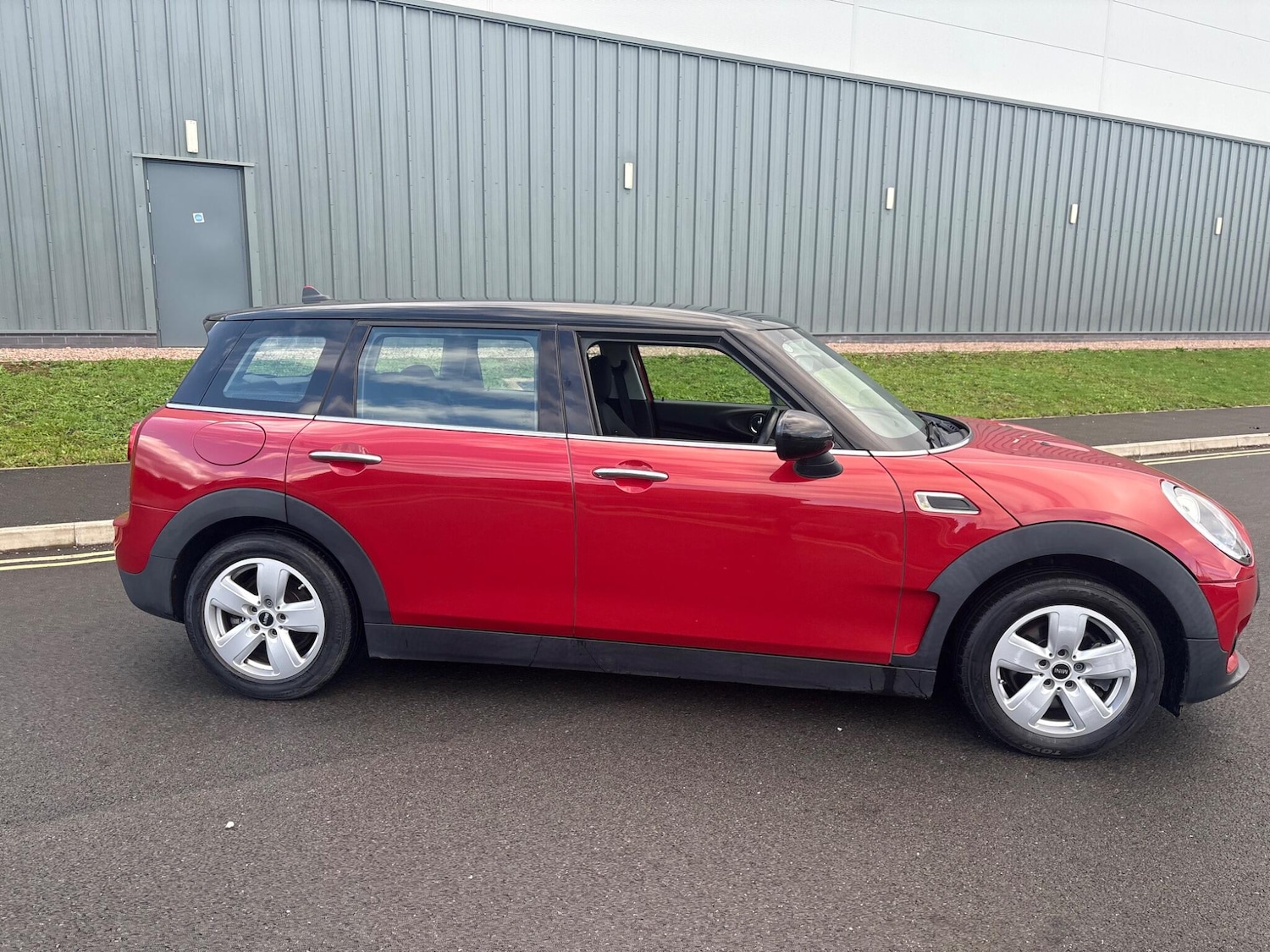 Used MINI Clubman 2016 for sale - 76865600: Photo 90