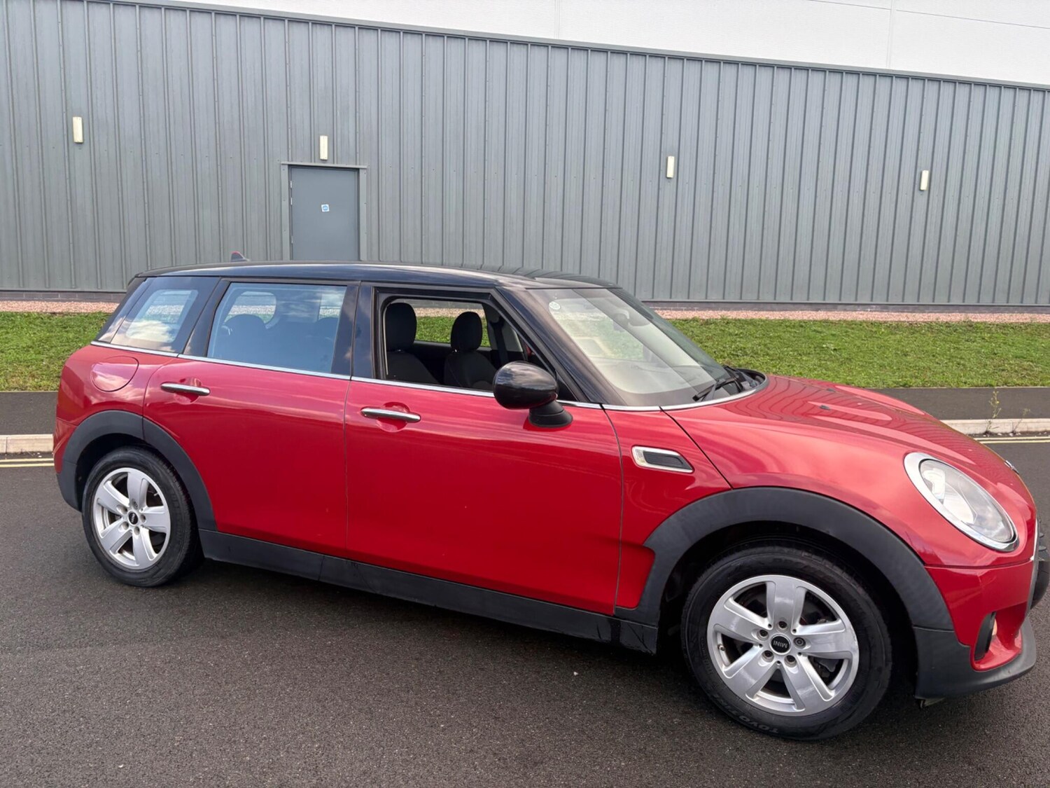 Used MINI Clubman 2016 for sale - 76865600: Photo 91