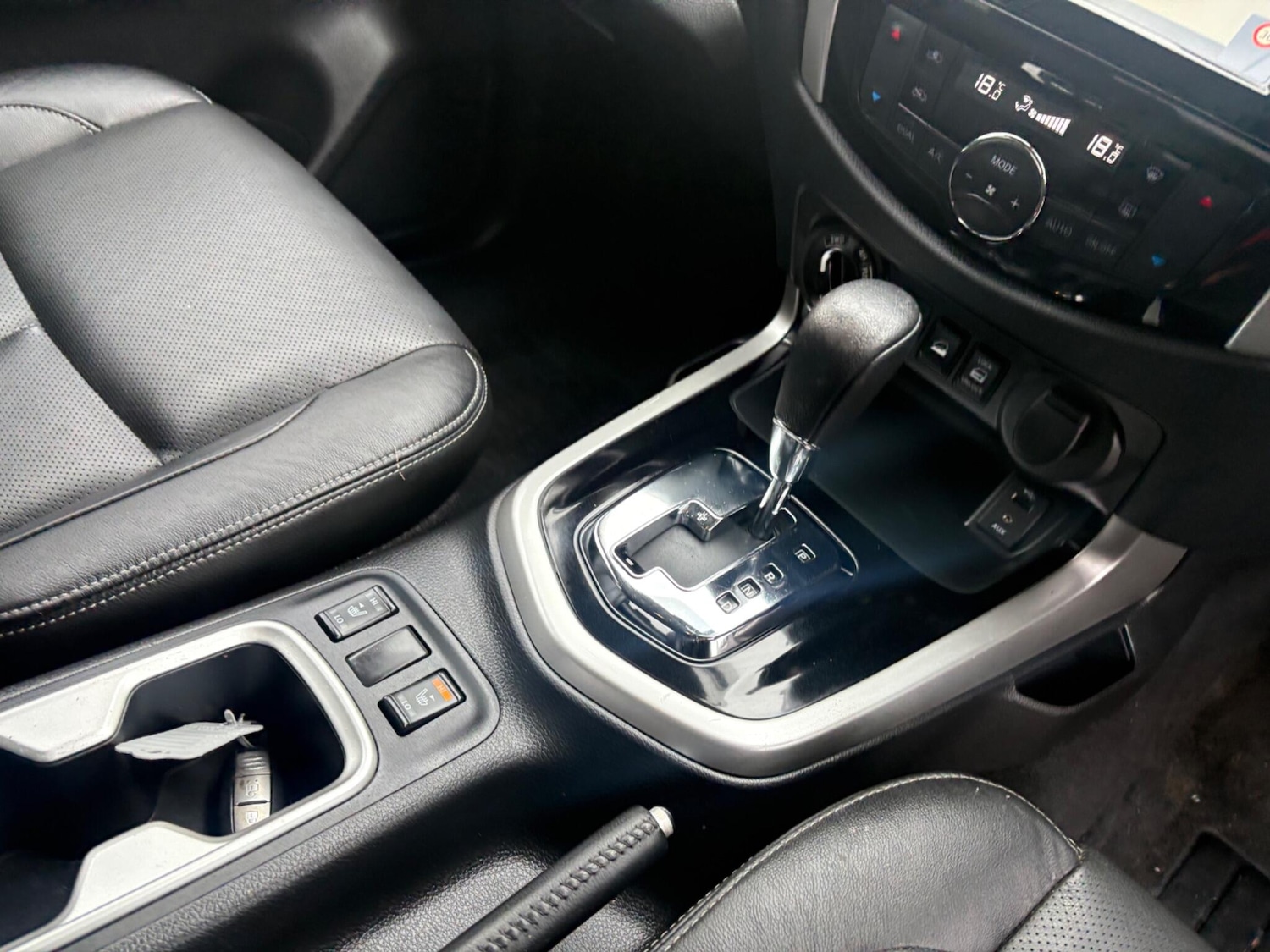 Used Nissan Navara 2018 for sale - 77455076: Photo 22