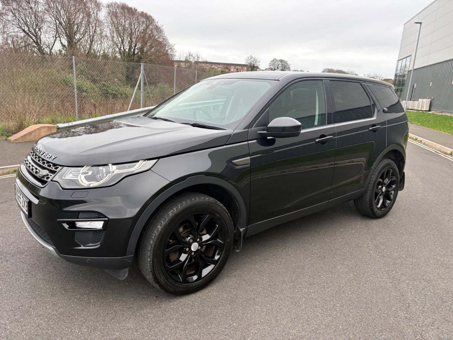 Used Land Rover Discovery Sport for sale - 77784140: Photo 30