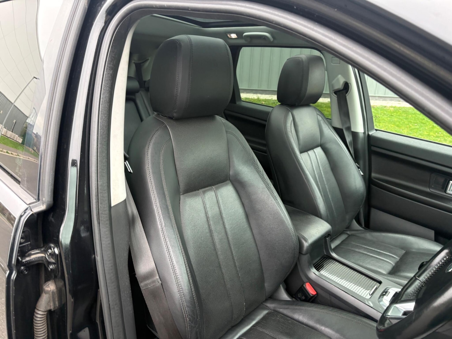 Used Land Rover Discovery Sport for sale - 77784140: Photo 8