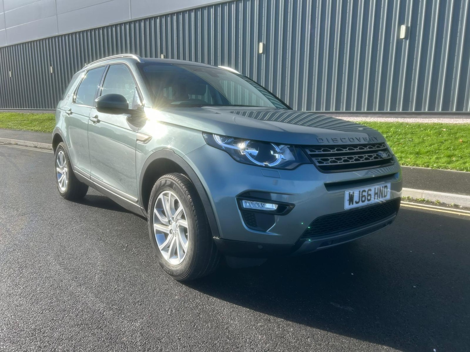 Used Land Rover Discovery Sport 2016 for sale - 76865947: Photo 20