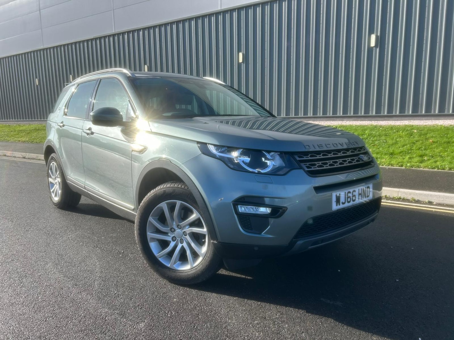 Used Land Rover Discovery Sport 2016 for sale - 76865947: Photo 23