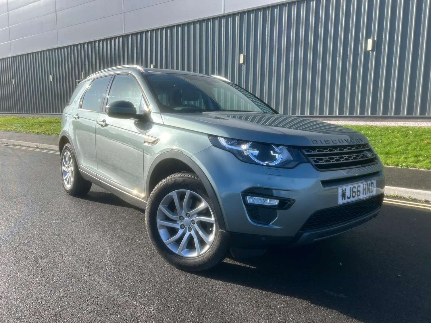 Used Land Rover Discovery Sport 2016 for sale - 76865947: Photo 24