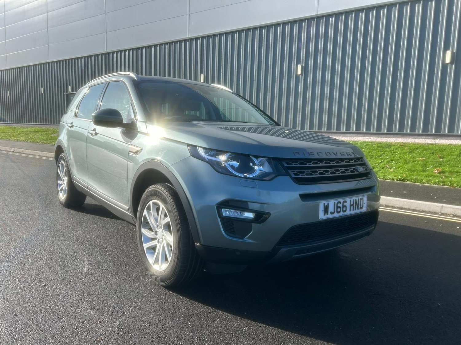 Used Land Rover Discovery Sport 2016 for sale - 76865947: Photo 27