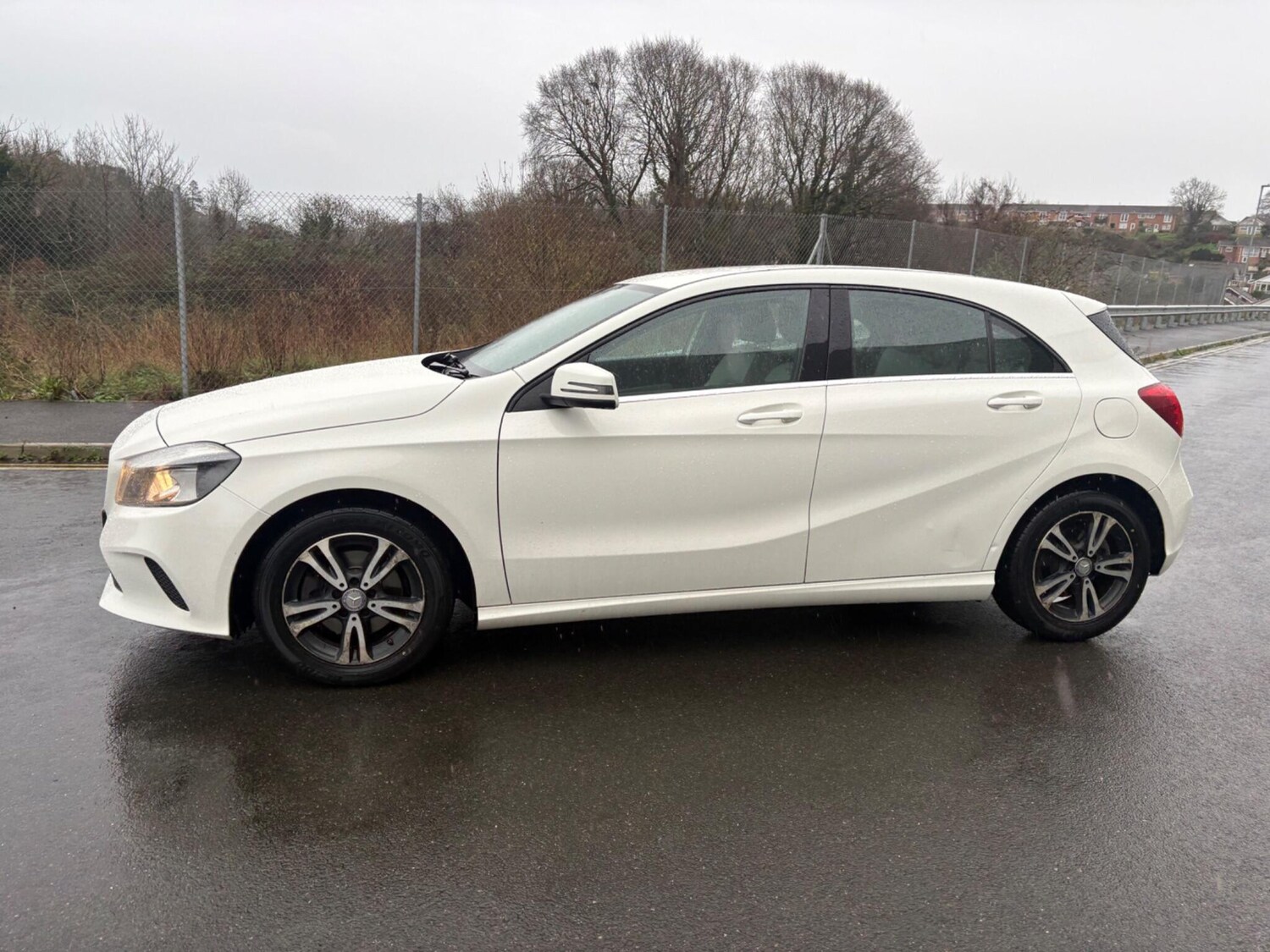Used Mercedes-Benz A-Class 2015 for sale - 77400637: Photo 13