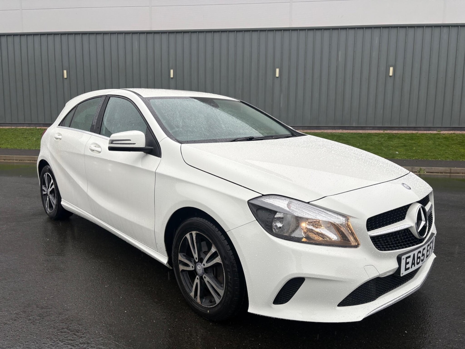 Used Mercedes-Benz A-Class 2015 for sale - 77400637: Photo 9