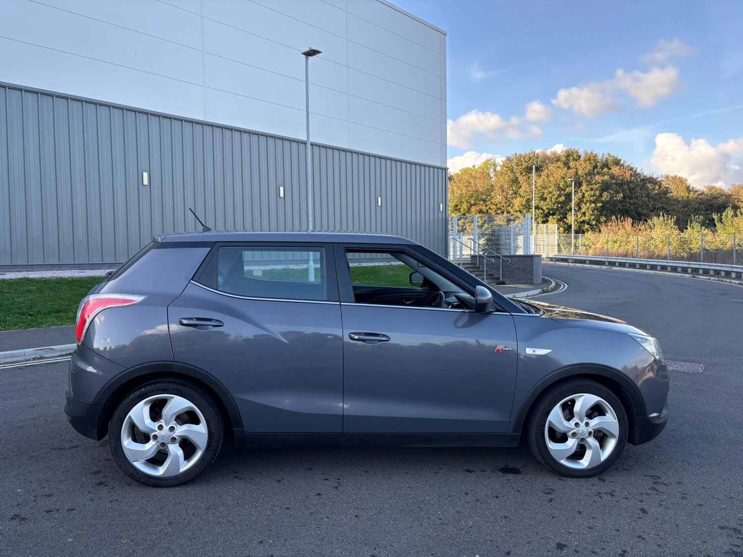 Used Ssangyong Tivoli 2016 for sale - 76866225: Photo 3